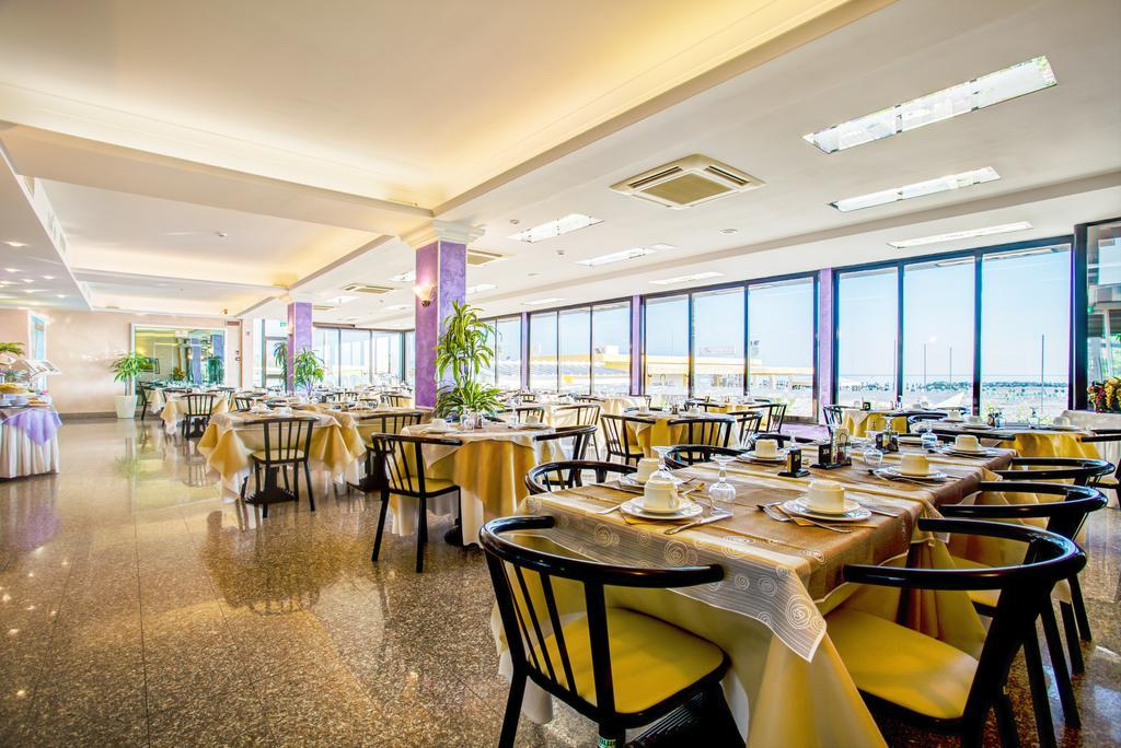 Hotel Caesar Paladium Rimini Exterior foto